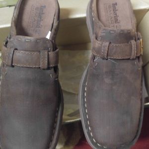 Women’s Timberland size 6 slip-one